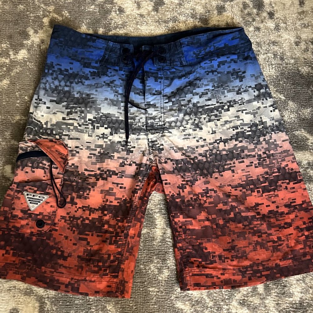 Columbia Sportswear Men's Tri Colored Board Shorts Size 32